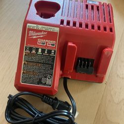 Firm ! Brand new! Milwaukee M12 and M18 12-Volt/18-Volt Lithium-Ion Multi-Voltage Battery Charger