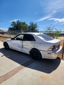 Lexus Is300