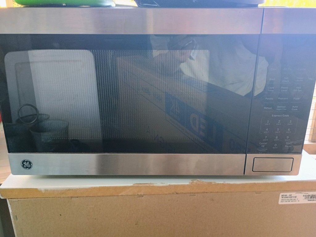 GE Microwave/Air fryer