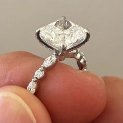 Stunning 3.30ct Radiant Cut Lab Diamond Engagement Ring – 18K White Gold (Brilliant Earth Custom)
