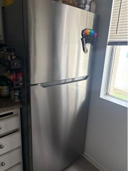 18 cu ft fridge