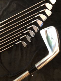 Vintage Titleist 821 Forged Irons 1-SW Areo-Tech-Steelfiber 80wt Stiff Shafts Brand New Royal Grips these clubs are BRAND NEW $449