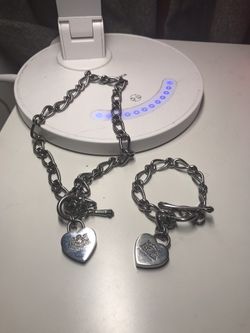 Original Juicy Couture necklace and bracelet