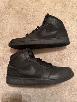 Jordan 1 Mid Triple Black (2013-2014)