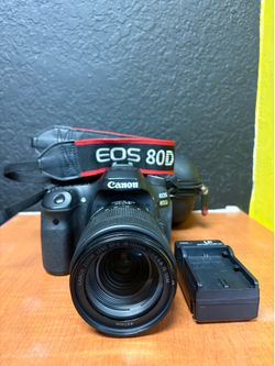 Canon EOS 80D DSLR Camera in Black w/ Canon 18-55mm f/3.5-5.6 Zoom Lens