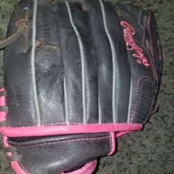 Rawlings softball glove