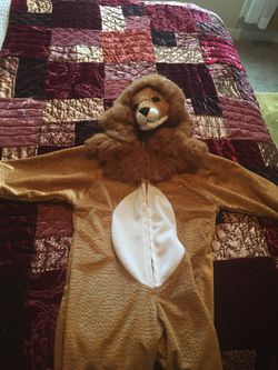 Lion Halloween costume size 3-5