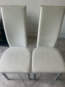 6 Dining Chairs $10 each