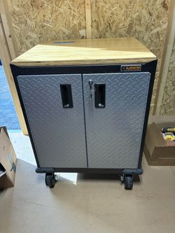 Gladiator Gearbox (two Shelf Cabinet) Includes Wood Top