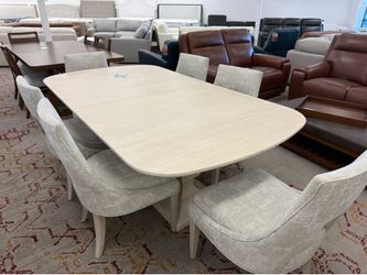 Furniture- 7 pc Bernhardt dining set- East Hampton
