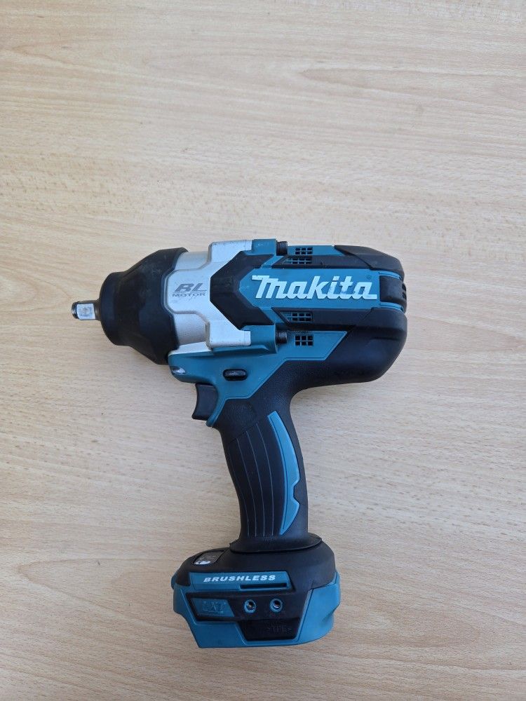 Makita 1/2" Impact Wrench