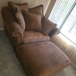 Tuscan Oversized Chair and Ottoman