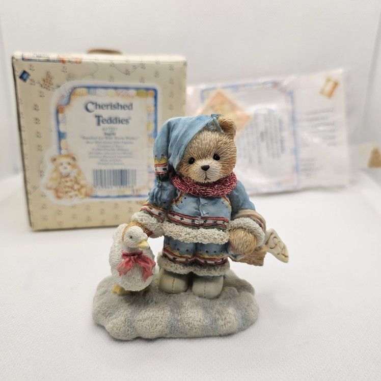 New CHERISHED TEDDIES Ingrid BEAR FIGURINE NIB New Year Christmas goose
Mint condition, kept in the box, box has some spots/writing
INGRID
Bear with