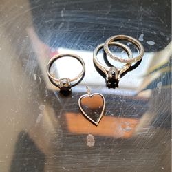 Rings And Pendant 