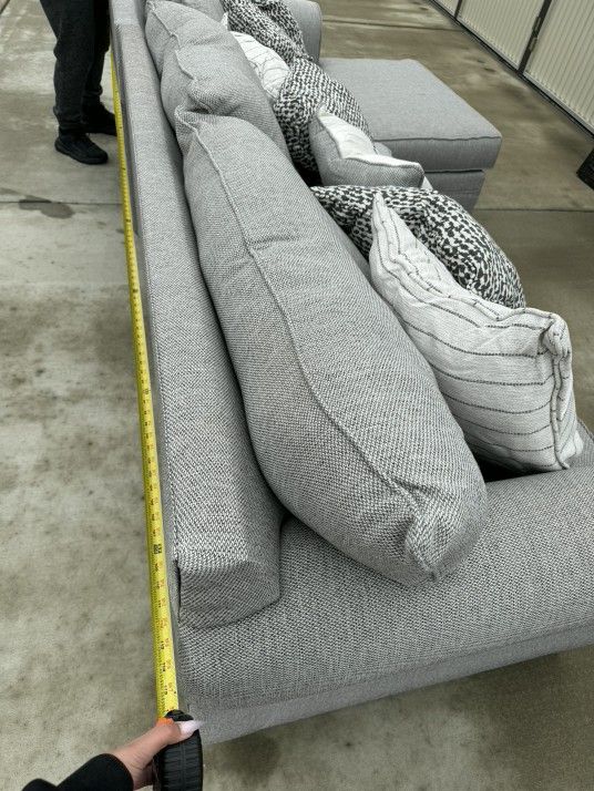 Couch And Ottoman W Storage