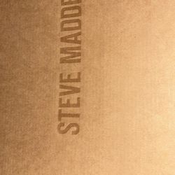Steve Madden .