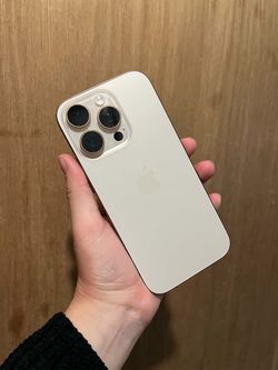 iPhone 16 pro 128gb
