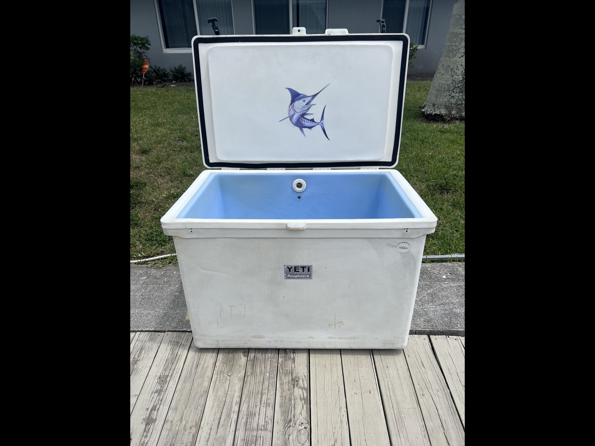 Yeti Roughneck Cooler
