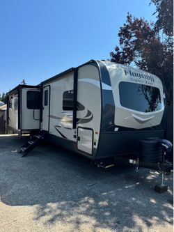 2019 Flagstaff travel trailer