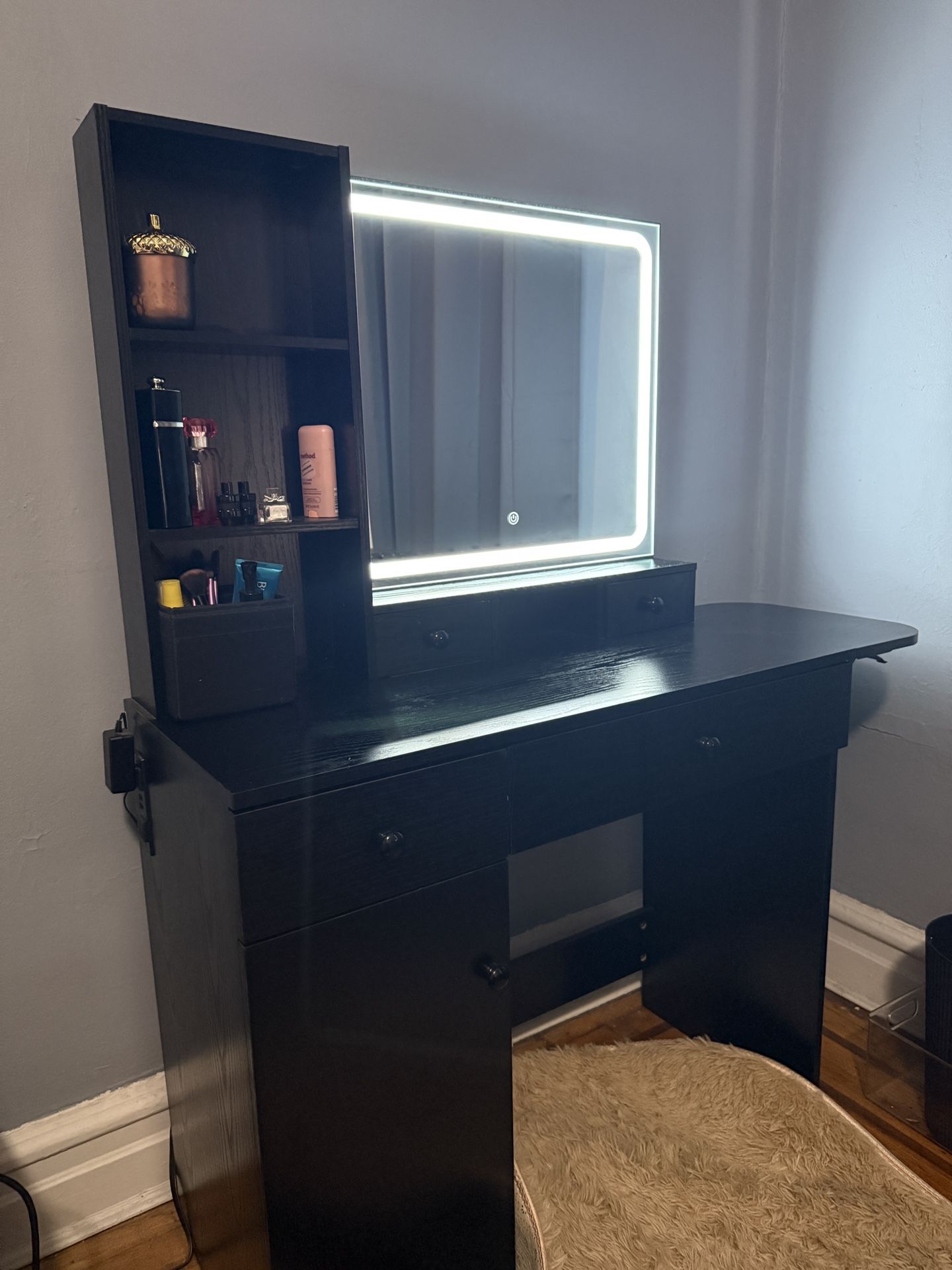 Makeup Vanity Desk With LED Lighted Mirror