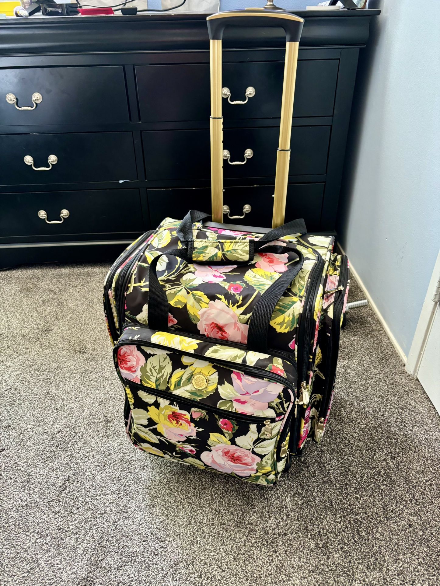 Anna Griffin Craft Luggage Rolling Storage Bag - AMAZING CONDITION!