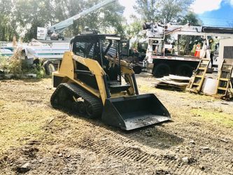 Skid steer loader