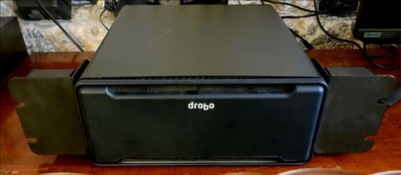 Drobo B800i 8-Bay Storage Array - Rackmount