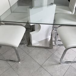 Modern Glass Dining Table Set – 6 Chairs Included 🤍✨