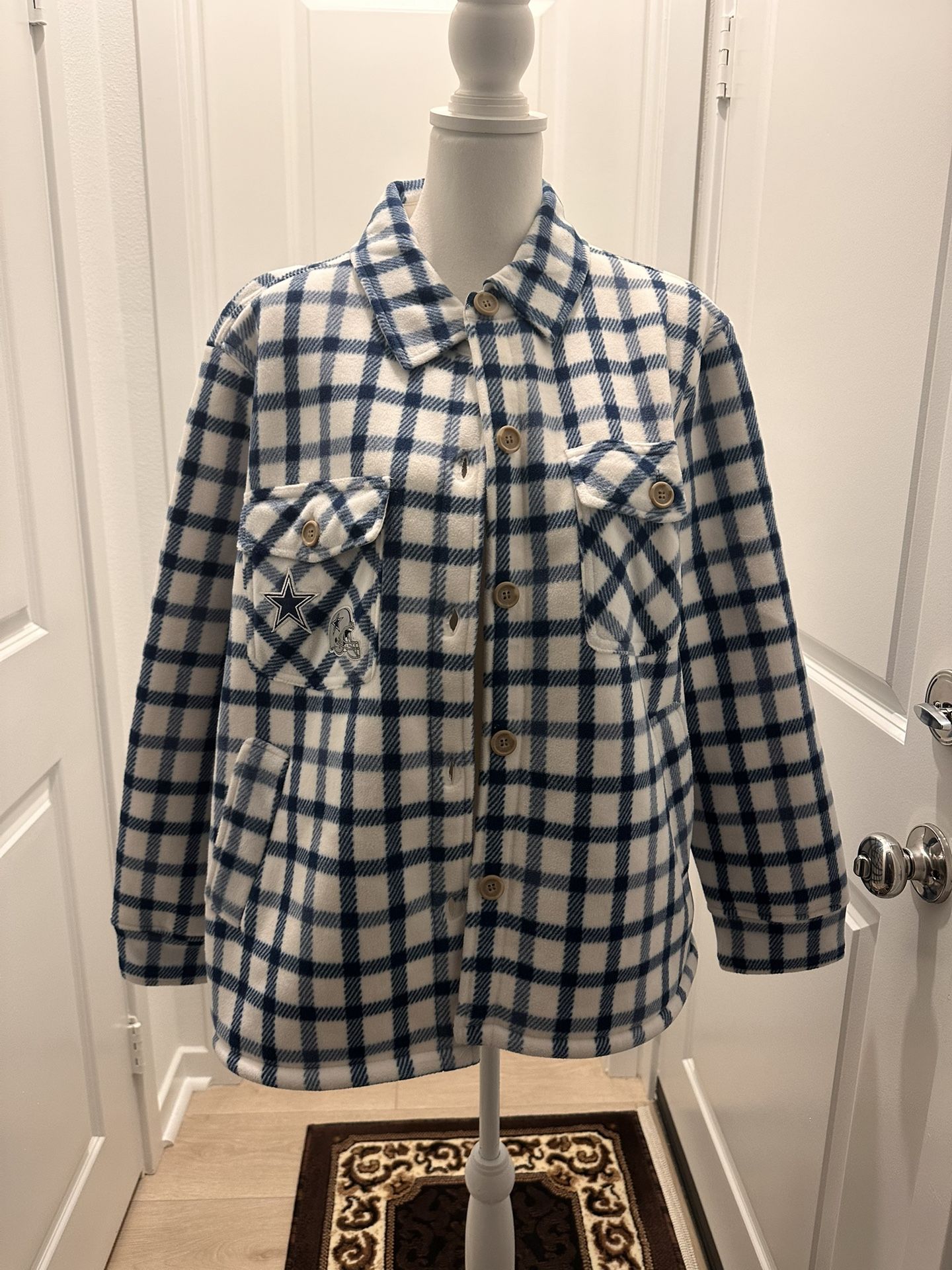 WEAR by Erin Andrews Oatmeal Dallas Cowboys Plaid Button-Up Shirt Jacket XL NWT