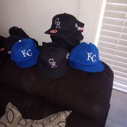 Cheap sports hats deals