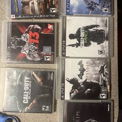 Skyrim, Call Of Duty Black Ops, Batman Arkham City, Call Of Duty Mw3, WWE ,13, Motor Storm, MLB The Show 14, Mortal Kombat Vs Dc