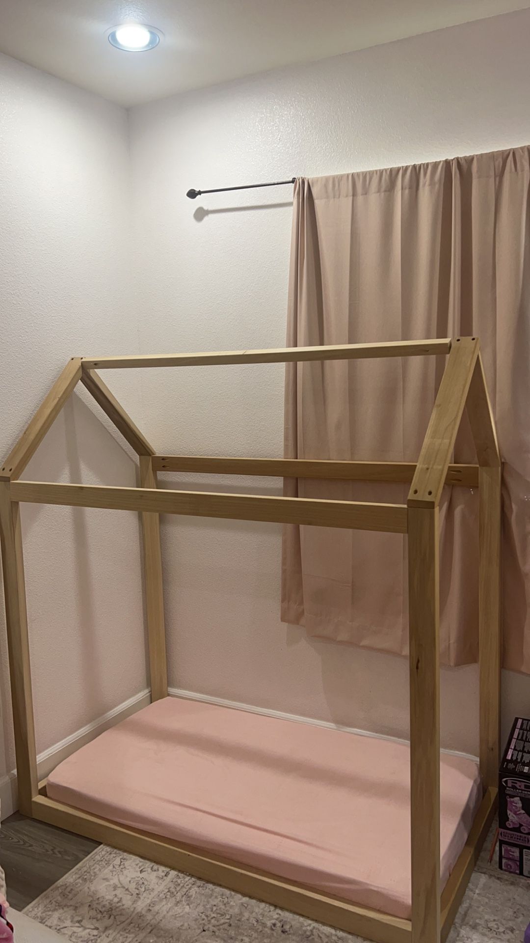 Montessori Bed