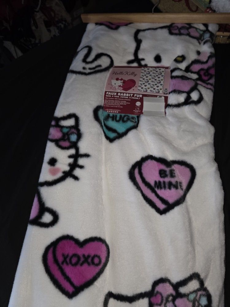 Hello Kitty Faux Fur Valentines Blanket