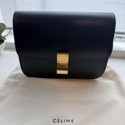 CELINE Box Calfskin Medium Classic Box Flap Bag Black