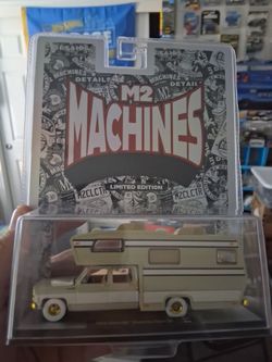 M2 Machines Limited Edition Diecast RV Camper chase