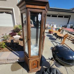 Curio Cabinet $20