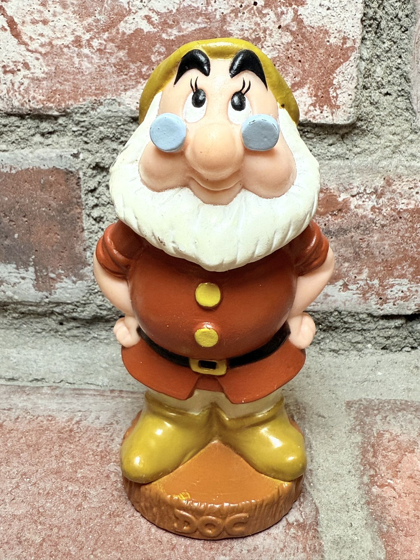 Vintage Disney Seven 7 Dwarfs Figurine Doc