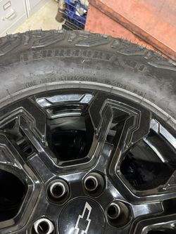 OEM 2023 Silverado ZR2 18" Wheels & Goodyear MT Tires 6x139.7 w/ TPMS