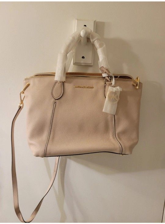 NEW Michael Kors Large Satchel in soft beige/pink, Bonus Wallet & PC  Sleeve