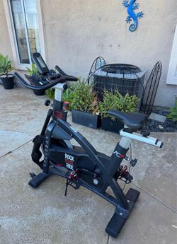 Indoor cycling bike