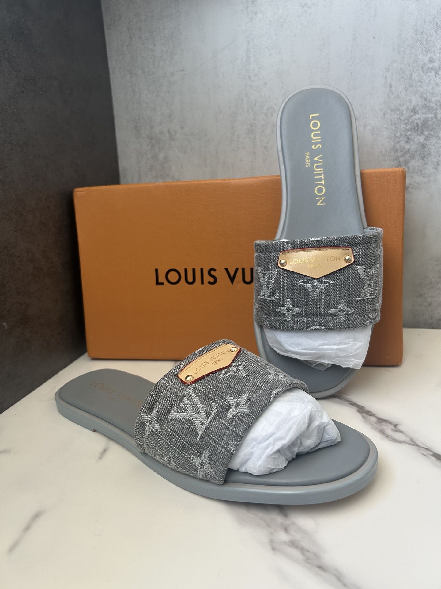 LV ‘Mule Lily’ Size 8