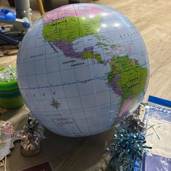 TRAVEL INSPIRED PARTY DECORATIONS