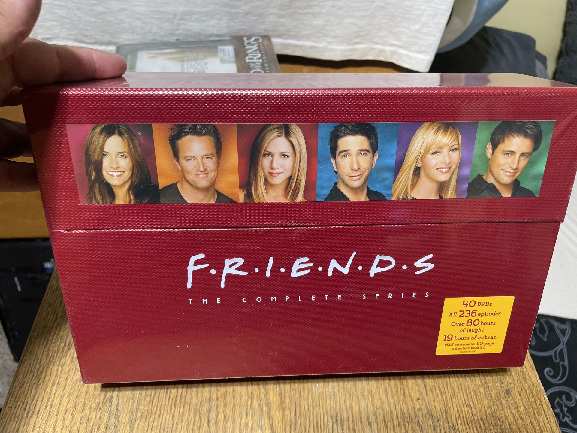 FRIENDS THE COMPLETE SERIES NEW SEALED DVD BOX SET 40 DISCS 2006 19 HOURS EXTRAS