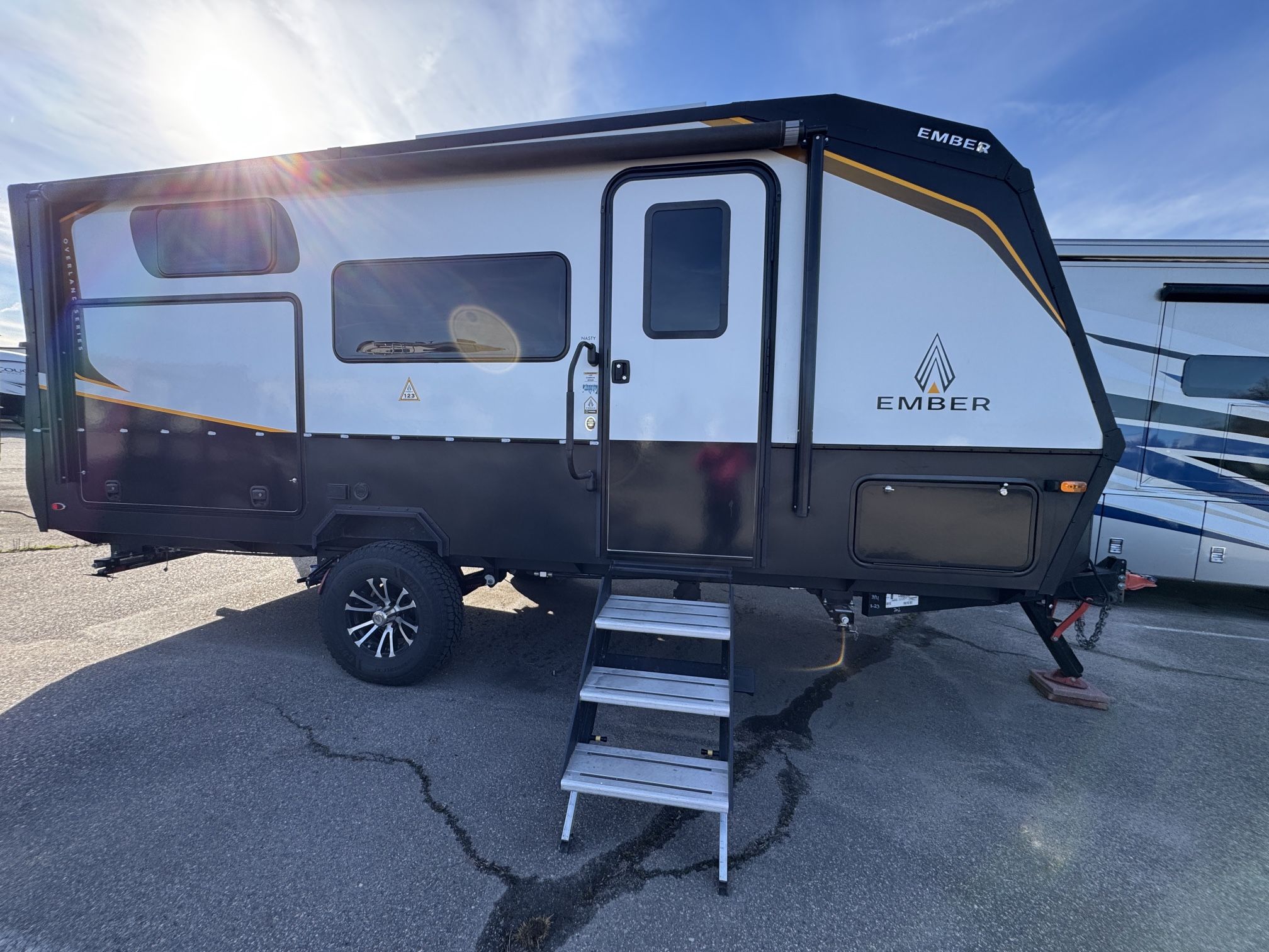 2023 Ember 190MSL