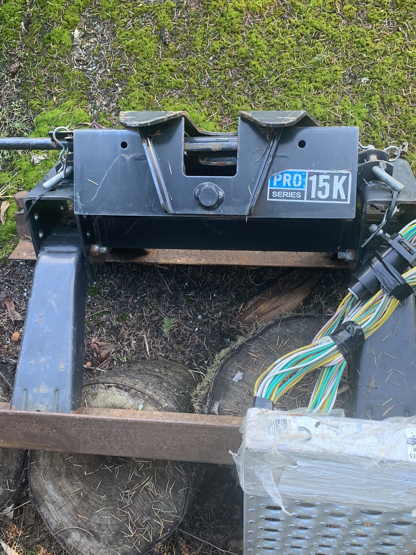 Fifth Wheel Hitch, Used Twice $120. OBO