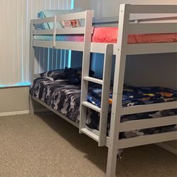 Bunk bed