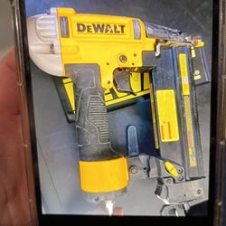 Dewalt