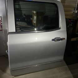 2008 Toyota Tacoma Left front door Xtra Cab