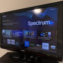 TV 40” With Roku Mini