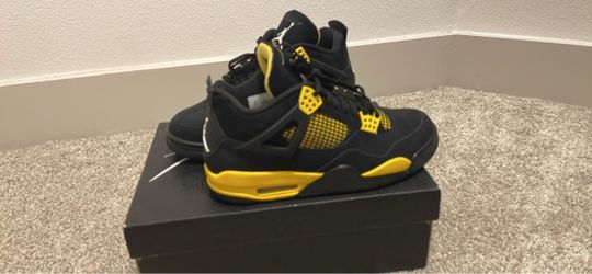 Jordan 4 thunder